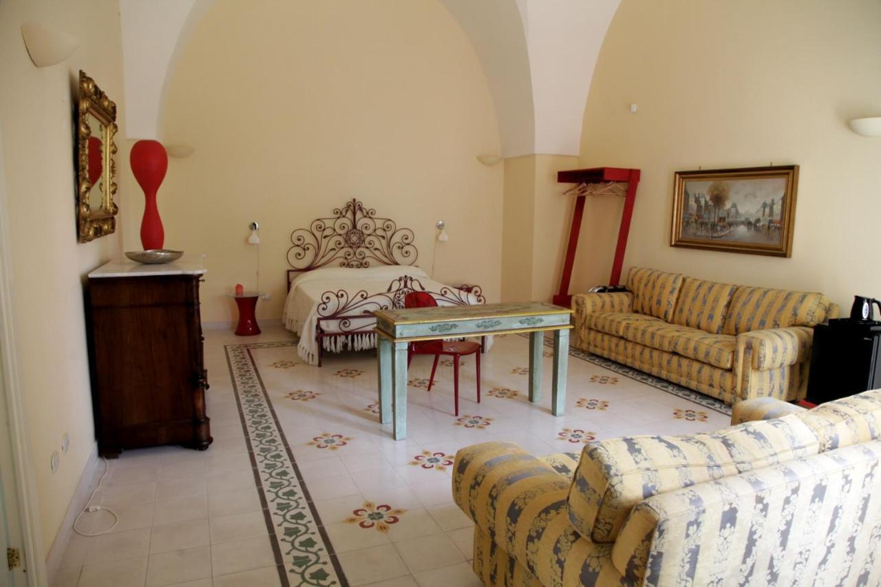 Villa Urso Bed&Breakfast Монтероні-ді-Лечче Екстер'єр фото